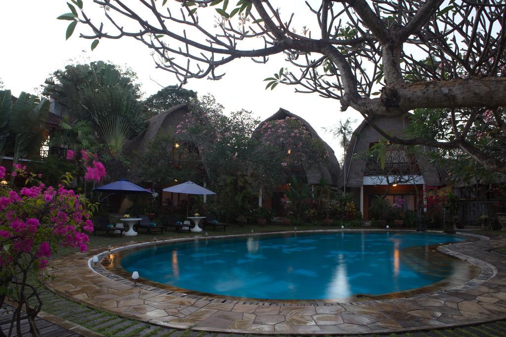 Puri Dalem Hotel Sanur Extérieur photo